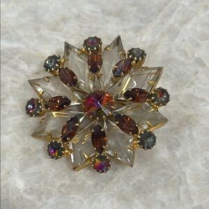 Elegant Gold and Brown Crystal Brooch